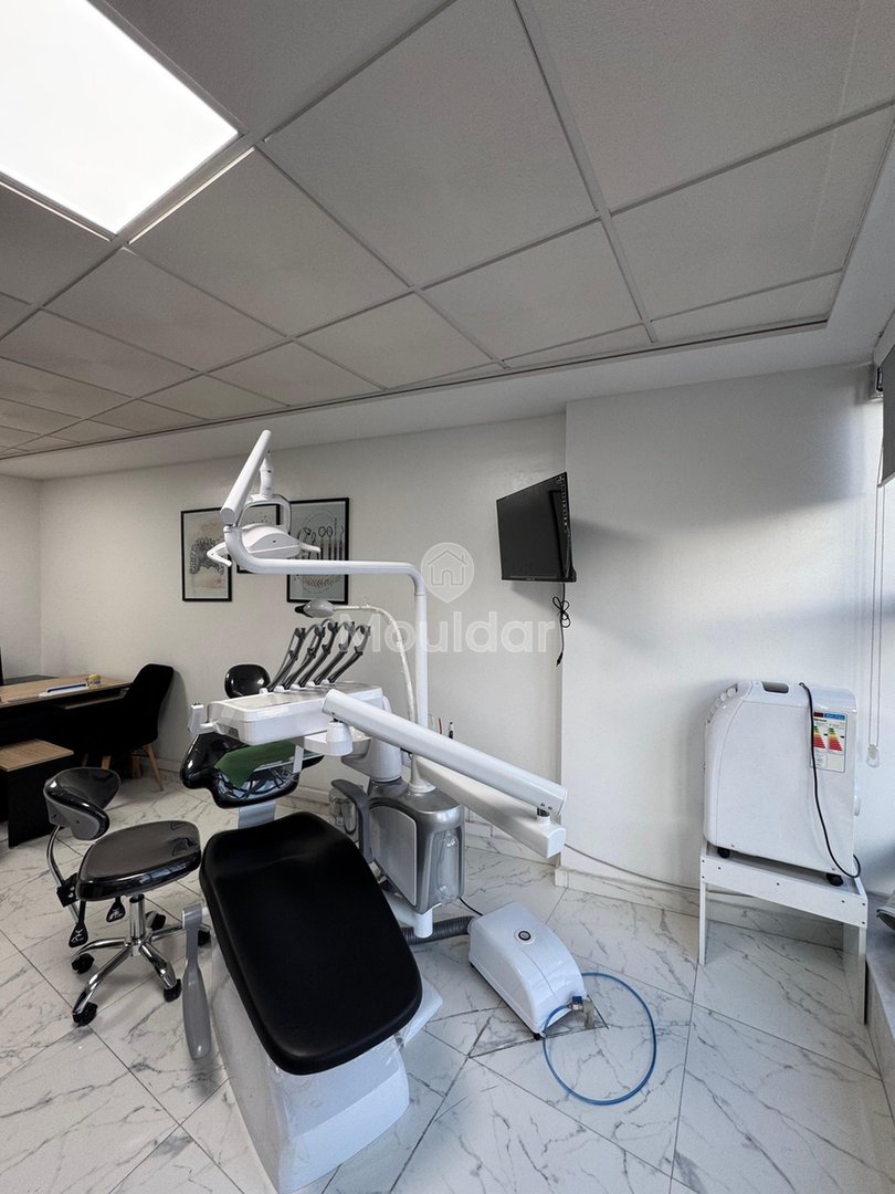 Οδοντιατρική κλινική προς πώληση - 50m², 2 δωμάτια, Ταγέρ - Photo 1