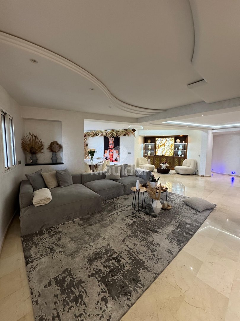 شقة فسيحة للإيجار، 3 غرف نوم، طنجة - 222م² - Photo 1