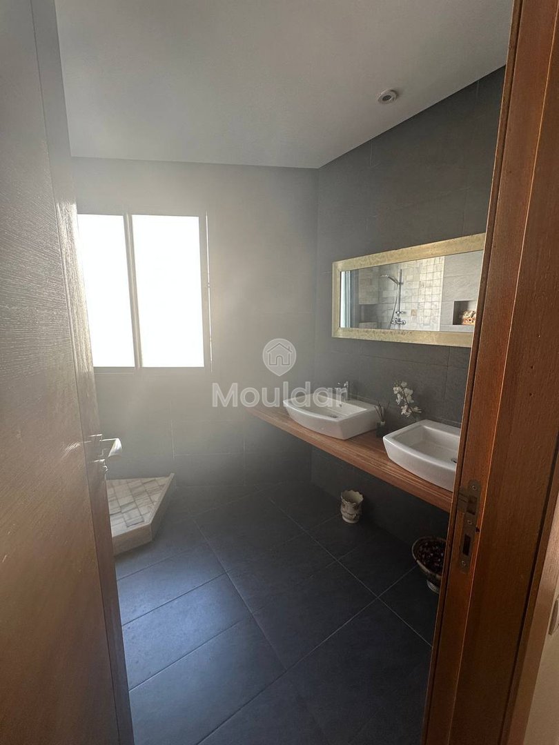 Villa spacieuse à vendre à Dar Bouazza, 5 chambres, 210m². - Photo 11