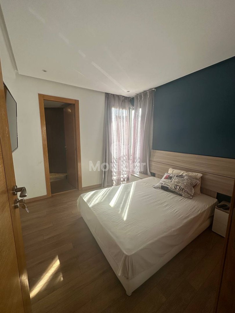 Villa spacieuse à vendre à Dar Bouazza, 5 chambres, 210m². - Photo 3