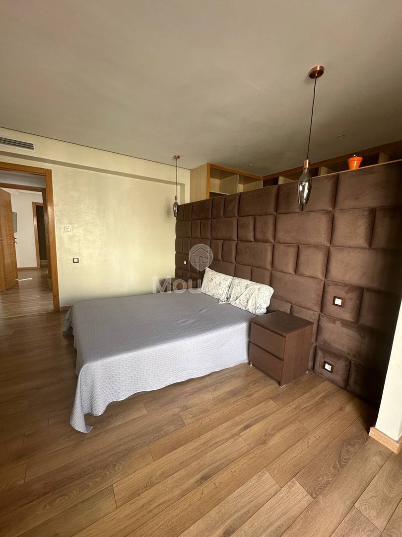 Villa spacieuse à vendre à Dar Bouazza, 5 chambres, 210m². - Photo 2