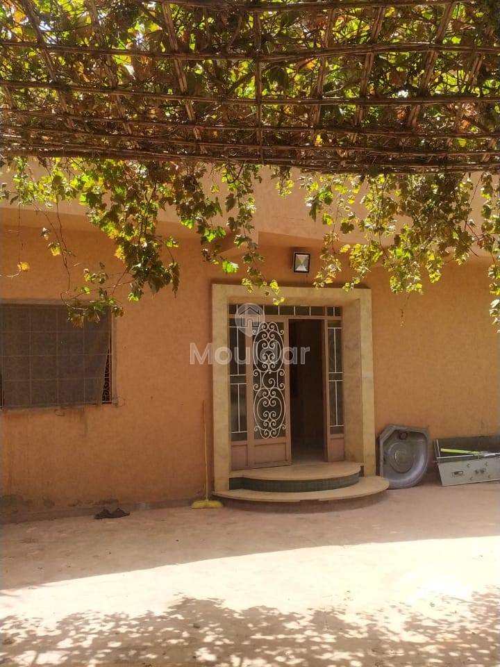 Marrakech'te çekici bir ev: 2000 m², 4 odalı satılık - Photo 2