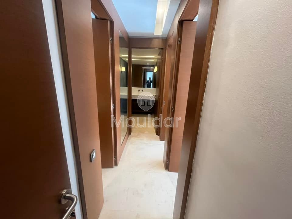 شقة للإيجار في عين دياب، الدار البيضاء - 3 غرف نوم، 220 متر مربع - Photo 7