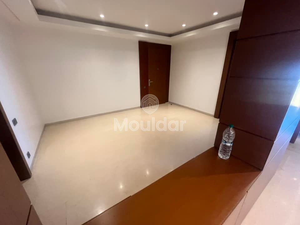 شقة للإيجار في عين دياب، الدار البيضاء - 3 غرف نوم، 220 متر مربع - Photo 6