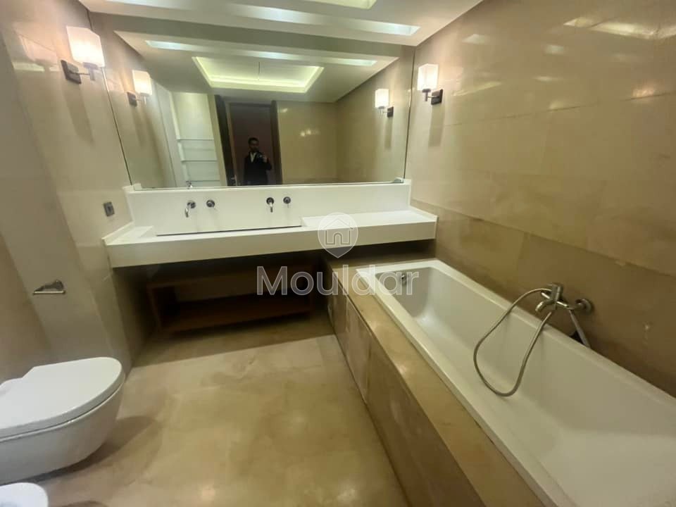 شقة للإيجار في عين دياب، الدار البيضاء - 3 غرف نوم، 220 متر مربع - Photo 13