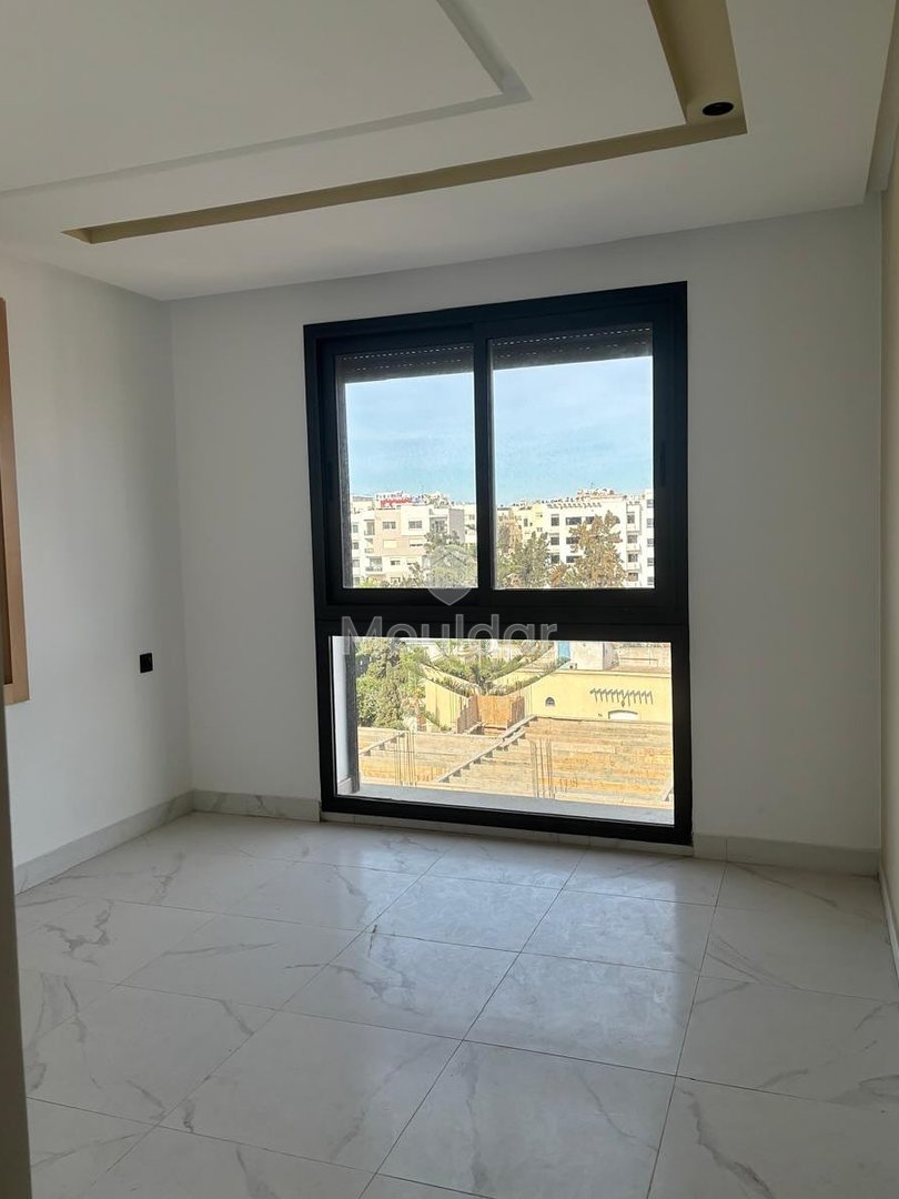 Neues Studio mit Balkon im Viertel der Krankenhäuser - Photo 2