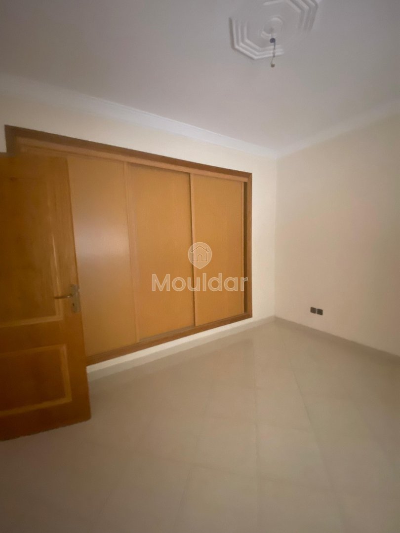 مكتب بمساحة 215م² للإيجار في طنجة - 3 غرف - Photo 6