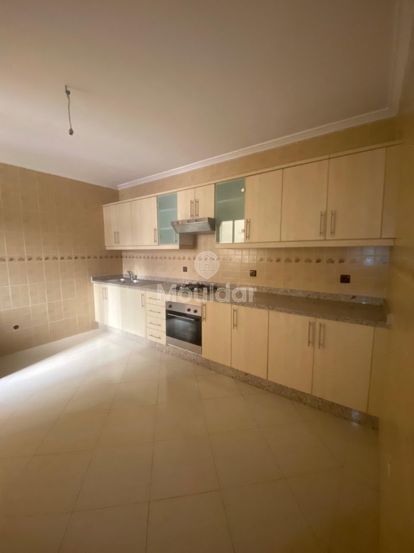 مكتب بمساحة 215م² للإيجار في طنجة - 3 غرف - Photo 13