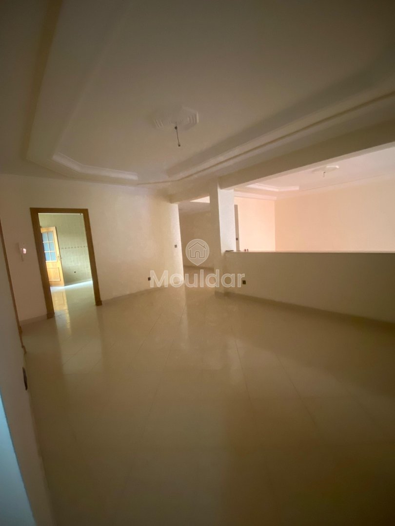 مكتب بمساحة 215م² للإيجار في طنجة - 3 غرف - Photo 3