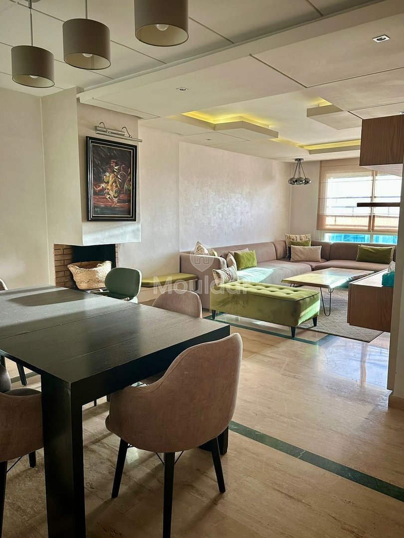 Bourgogne Ovest'te kiralık mobilyalı daire - Photo 2