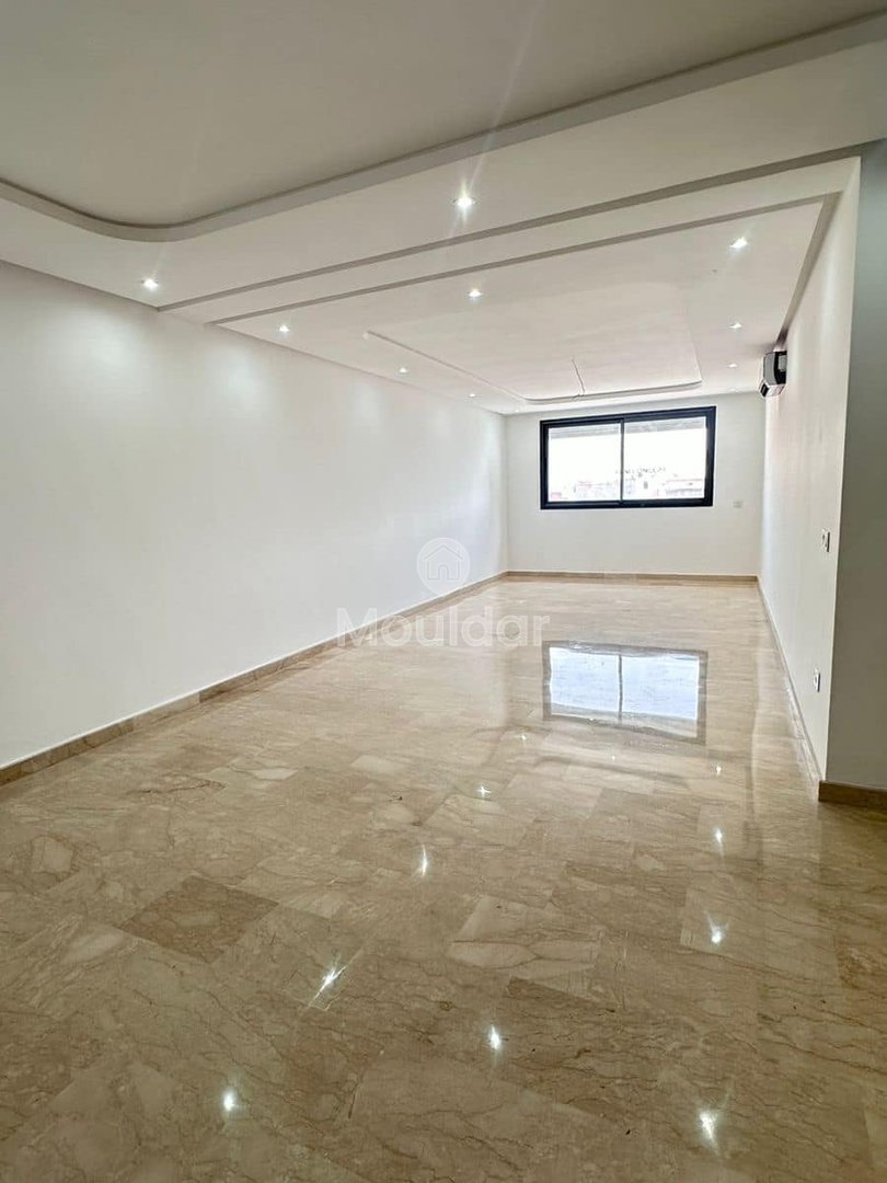 Elementary title - Photo 1