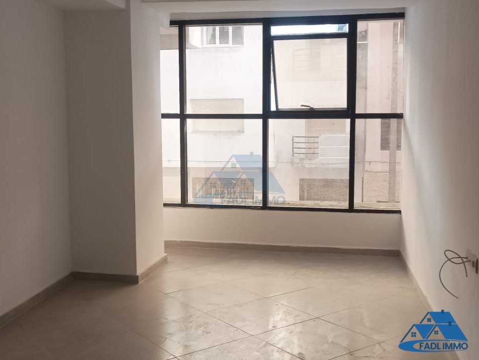 Bureau à louer façade à LA VILLE HAUTE KENITRA - Photo 2