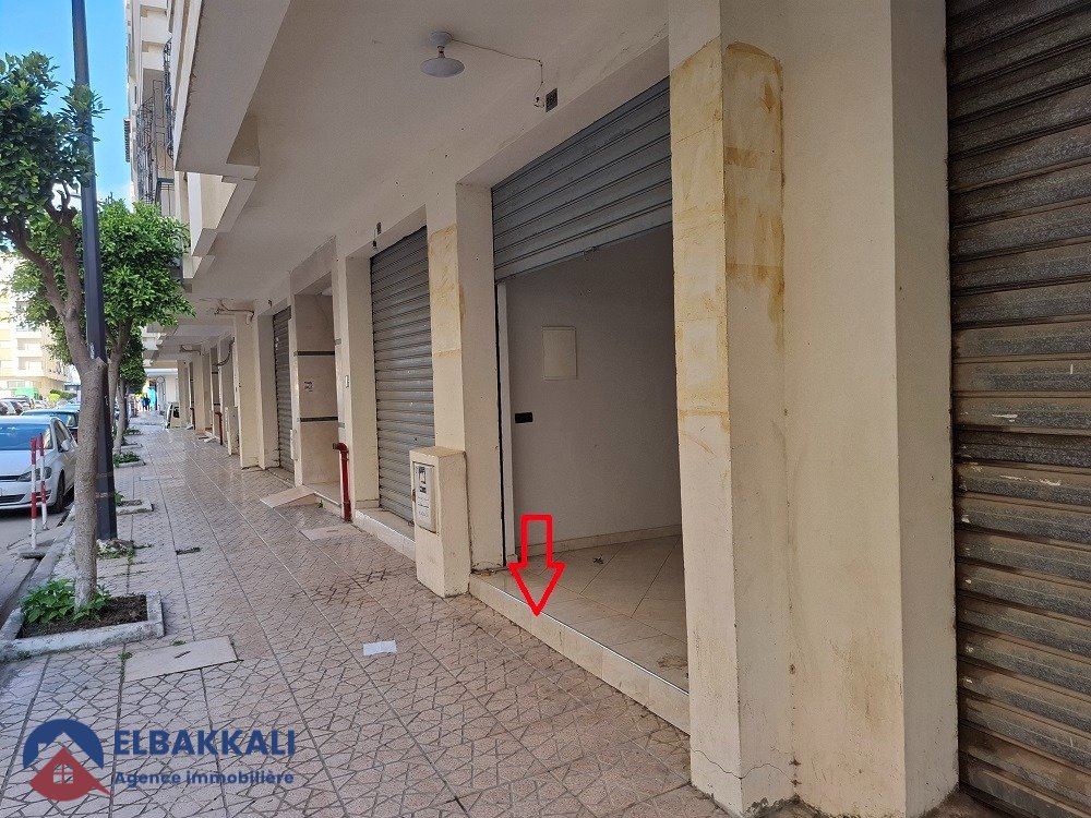 محل تجاري للإيجار في طنجة، قطاع مرجان - 30م². - Photo 1
