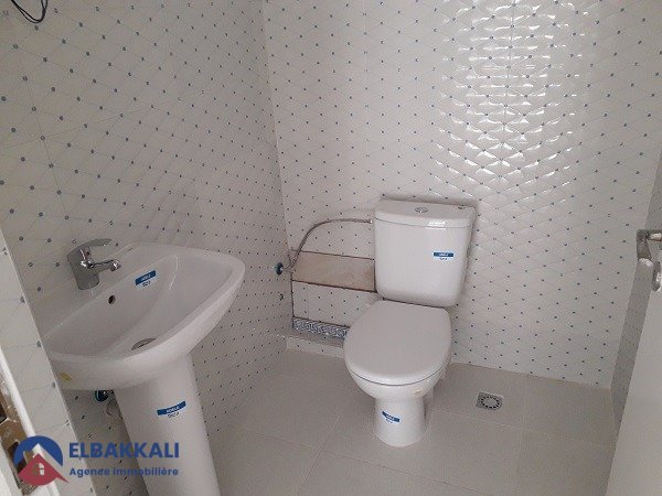 محل تجاري للإيجار في طنجة، قطاع مرجان - 30م². - Photo 14