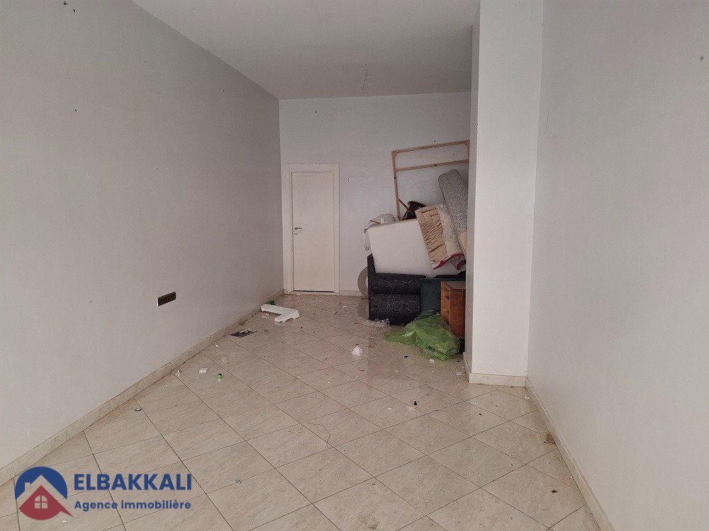 محل تجاري للإيجار في طنجة، قطاع مرجان - 30م². - Photo 3