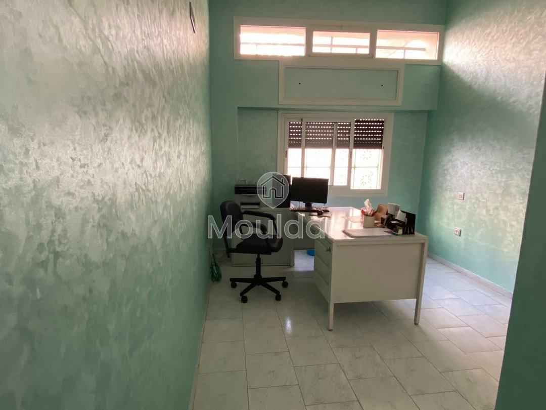 مكتب للإيجار في الرباط - حي المحيط، 80م² - Photo 1