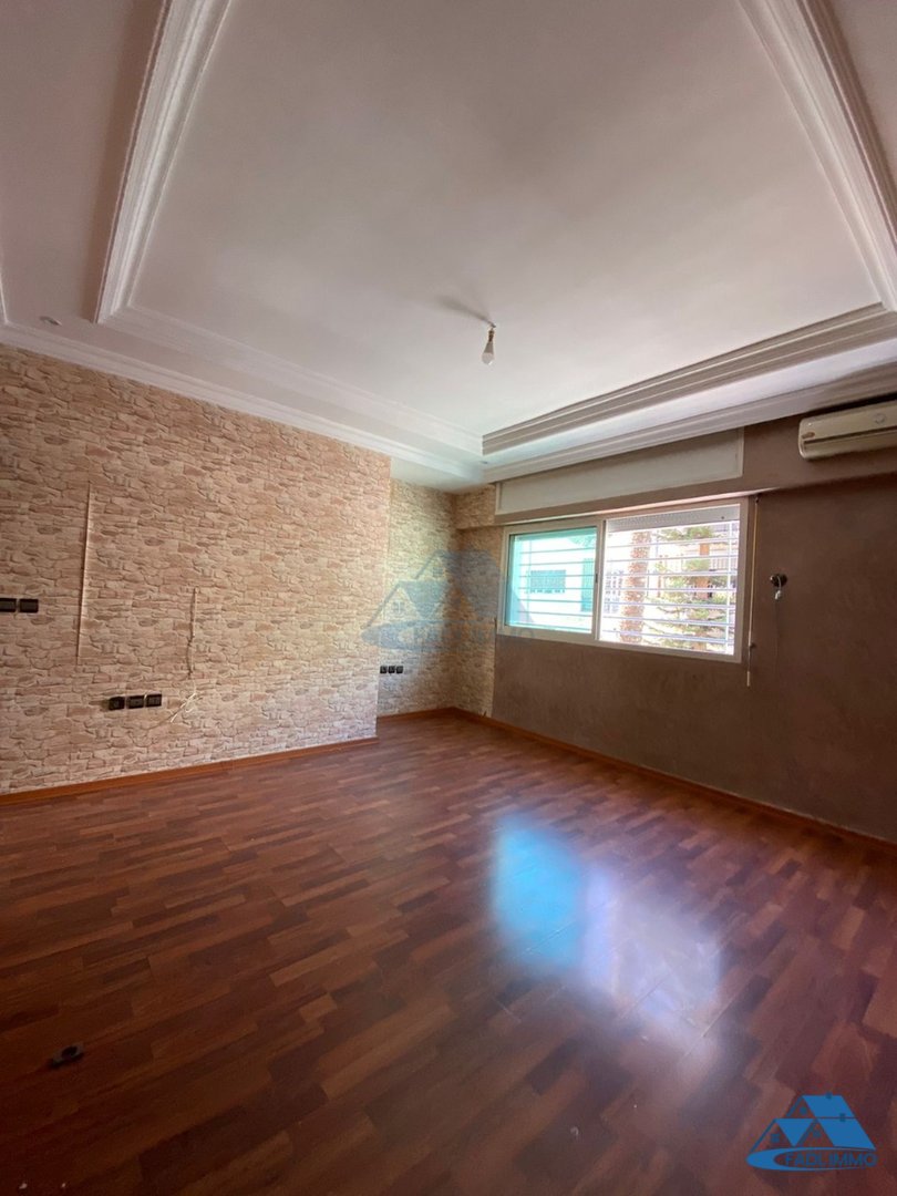 WOHNUNGSTELLENANGEBOT: WOHNUNG IN DER NÄHE DER TRAM-LINIEN IN AGDAL, RABAT - Photo 1