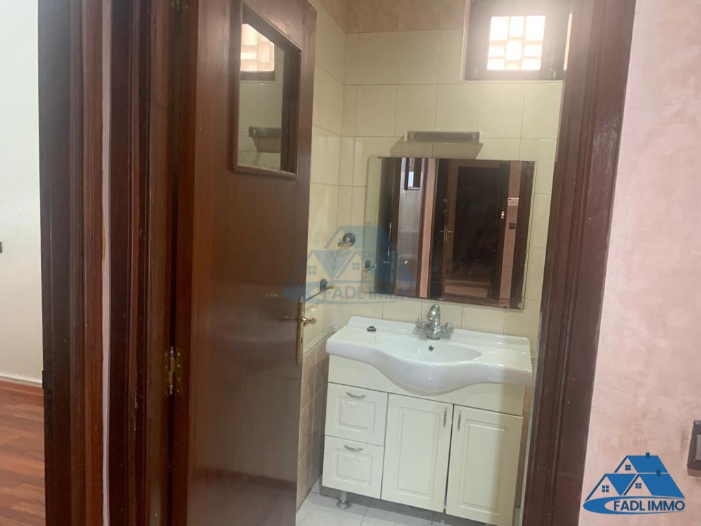 WOHNUNGSTELLENANGEBOT: WOHNUNG IN DER NÄHE DER TRAM-LINIEN IN AGDAL, RABAT - Photo 10