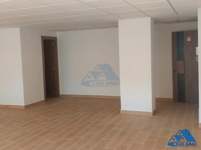 إيجار مكتبيْن جديدين 60 م2 شارع الحداد كينيترا - Photo 2