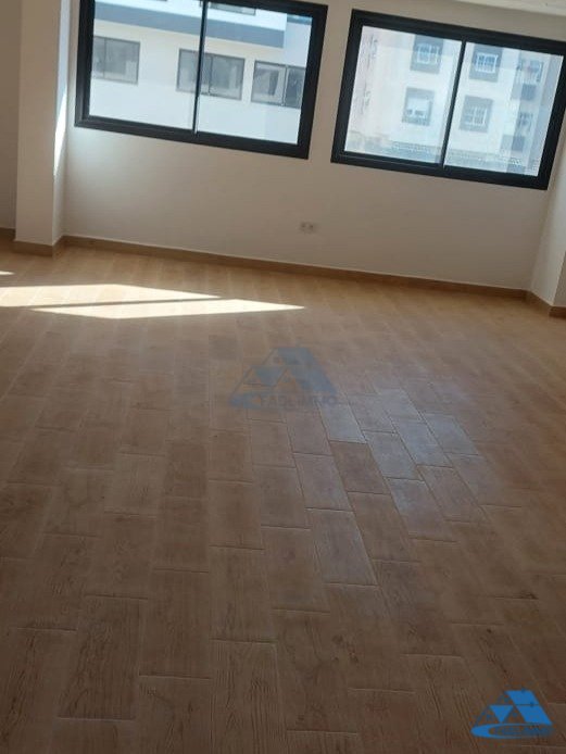 إيجار مكتبيْن جديدين 60 م2 شارع الحداد كينيترا - Photo 6