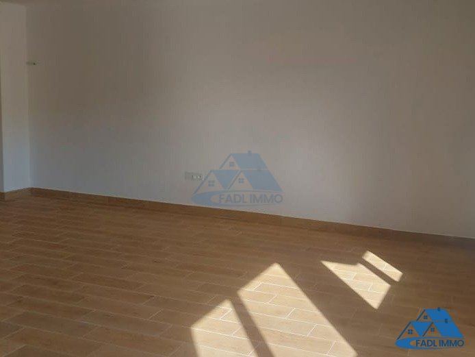 إيجار مكتبيْن جديدين 60 م2 شارع الحداد كينيترا - Photo 9