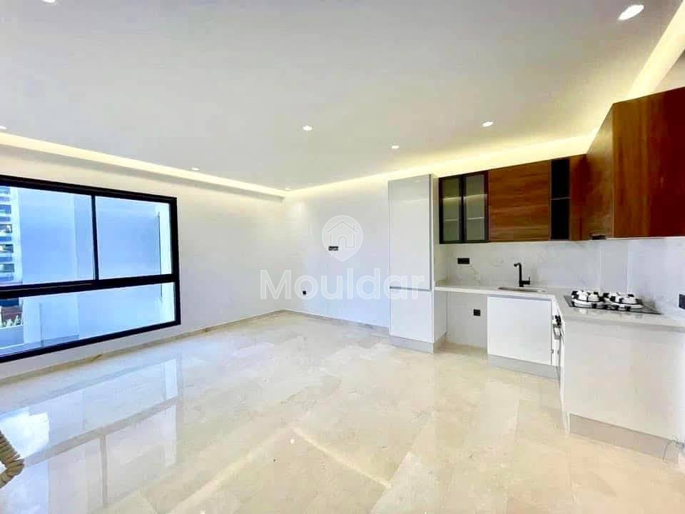 Studio Vide à Louer dans le Quartier des Hôpitaux - Photo 1