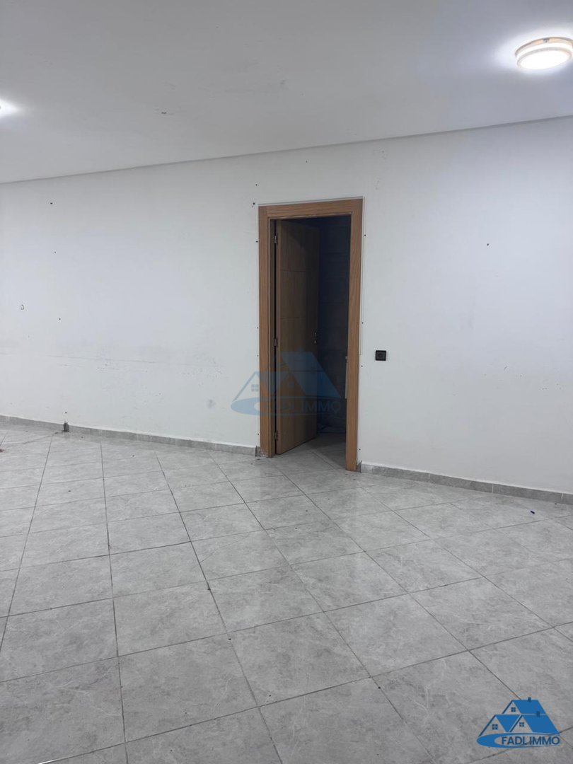 إيجار مكتب جديد في حي فالي فليوري - القنيطرة - Photo 2