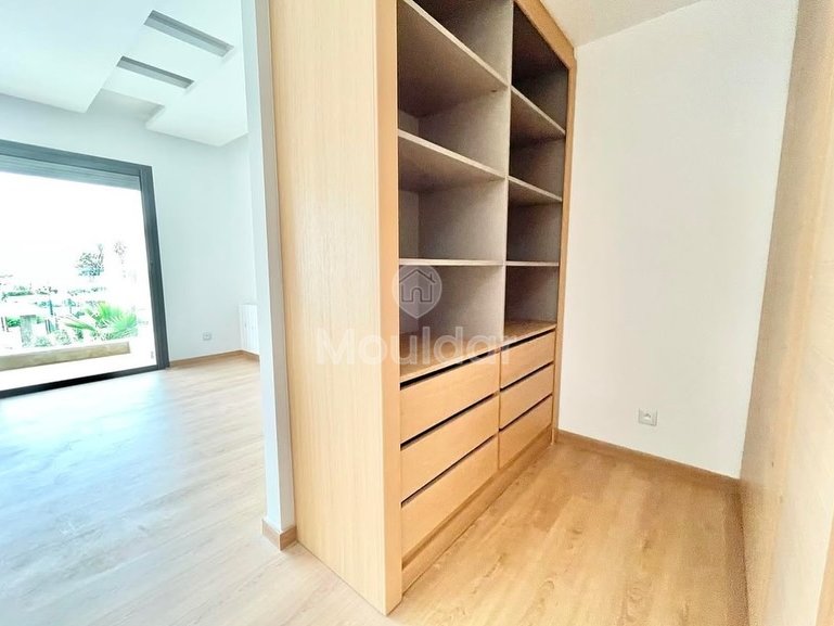 فيلا فاخرة للإيجار: 4 غرف في عين دياب - Photo 7