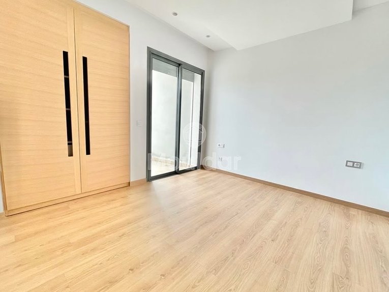 فيلا فاخرة للإيجار: 4 غرف في عين دياب - Photo 6