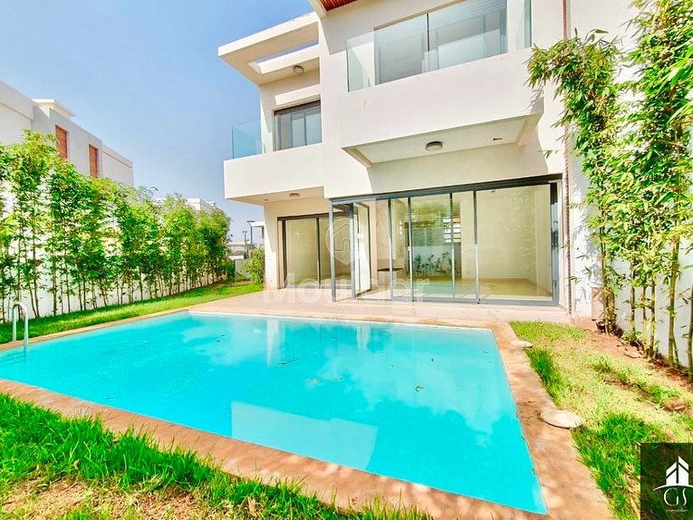 فيلا فاخرة للإيجار: 4 غرف في عين دياب - Photo 1