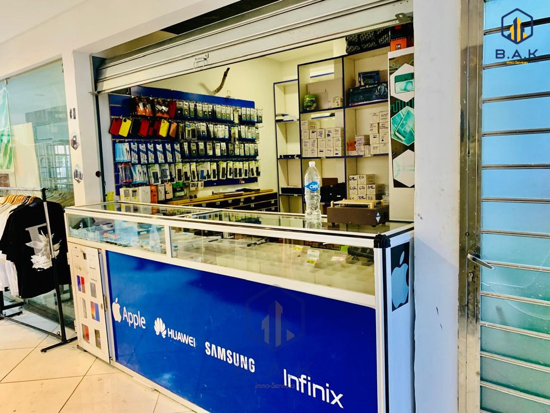 Commercial space for sale in the city center - Photo 1