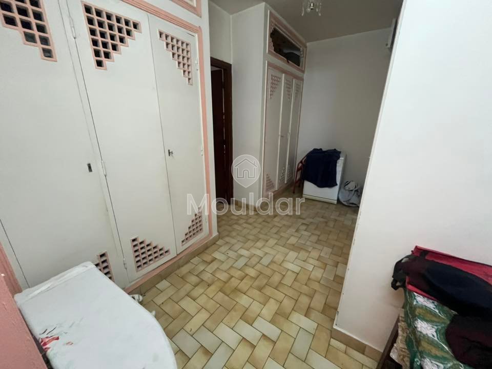 Large apartment to renovate in the Gauthier neighborhood - Photo 11