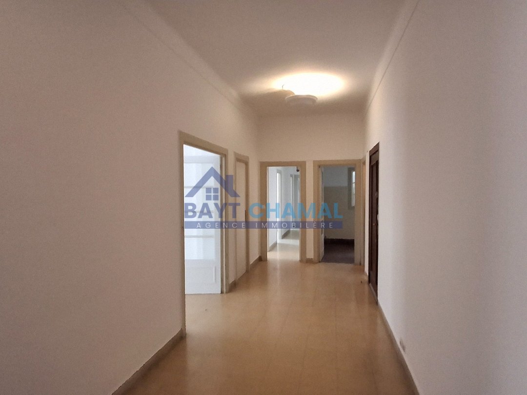 شقة 3 غرف نوم تطل على البحر للبيع في وسط طنجة - Photo 6