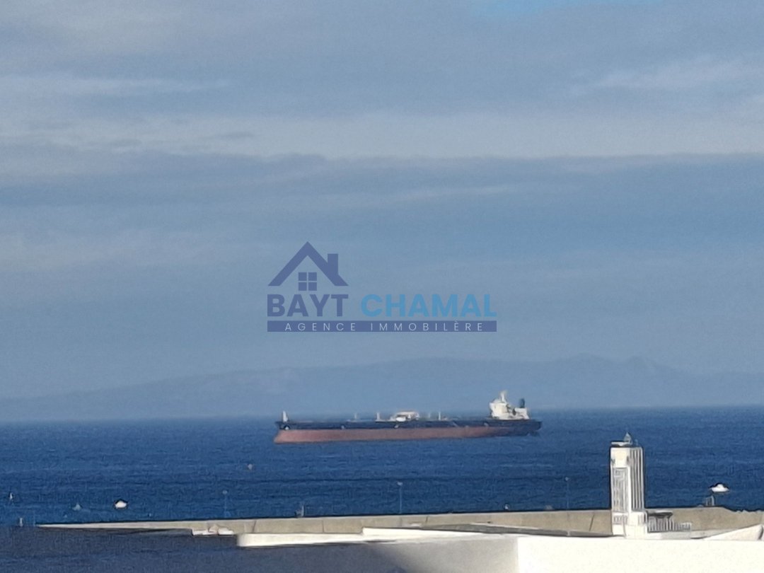 شقة 3 غرف نوم تطل على البحر للبيع في وسط طنجة - Photo 1