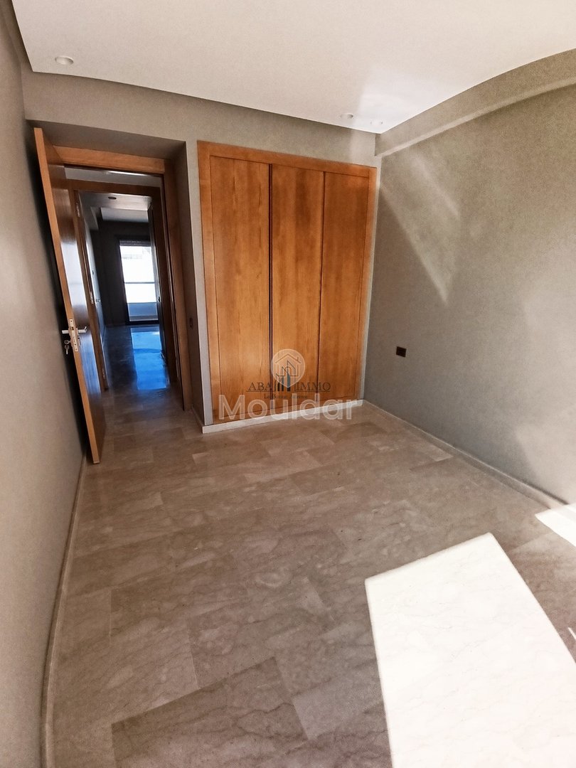 Palmier Mahallesi'nde kiralık lüks daire - Photo 1