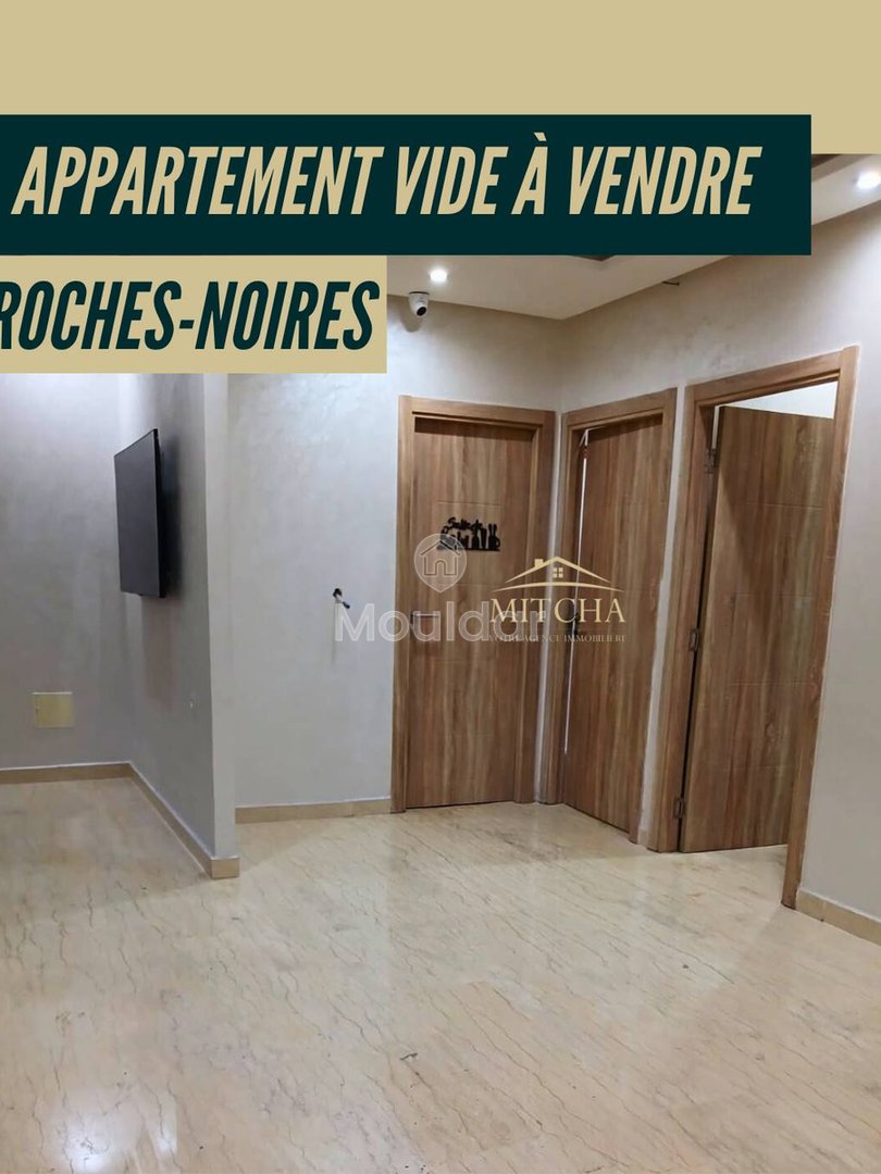 Charming Apartment for Sale: 2 Bedrooms in Roches Noires - Photo 5