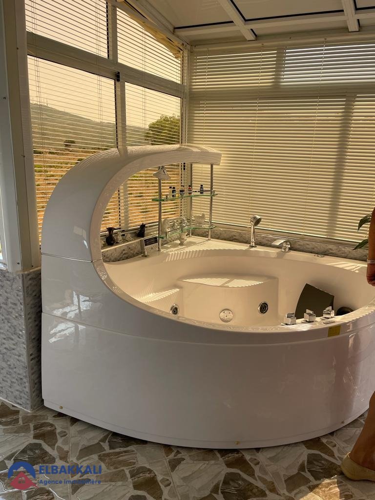 شقة مضيئة T2 للبيع في طنجة - الشقارة، 146م². - Photo 6