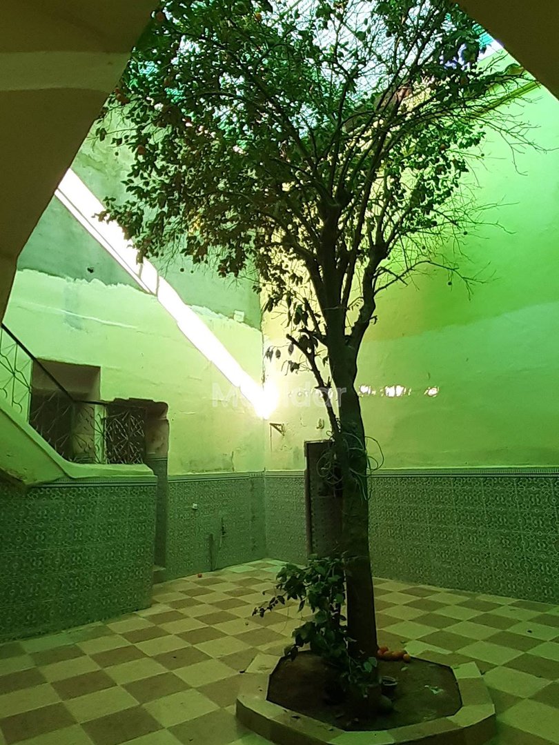 Stunning Riad for Sale: 6 Bedrooms in the Heart of Marrakech - Photo 2