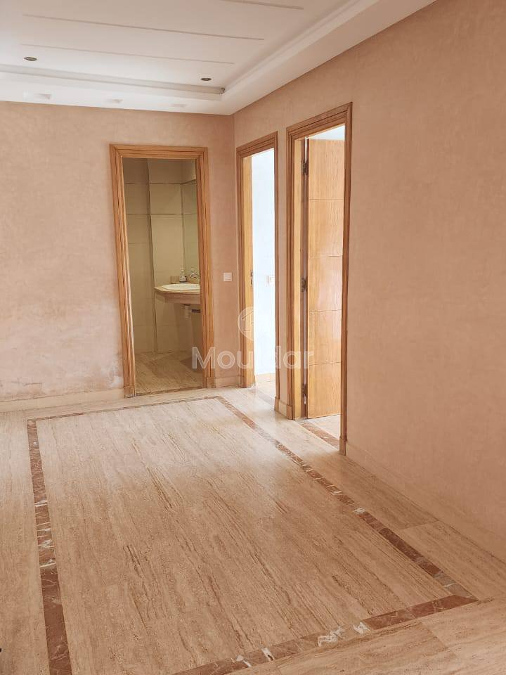 Appartamento in affitto a Dar Bouazza: 2 camere da letto, 108m²! - Photo 4
