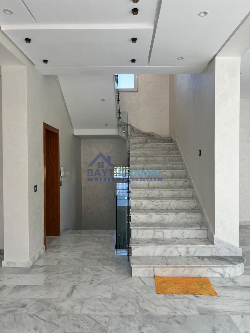 Modern villa for sale in Moujahidine - Photo 5