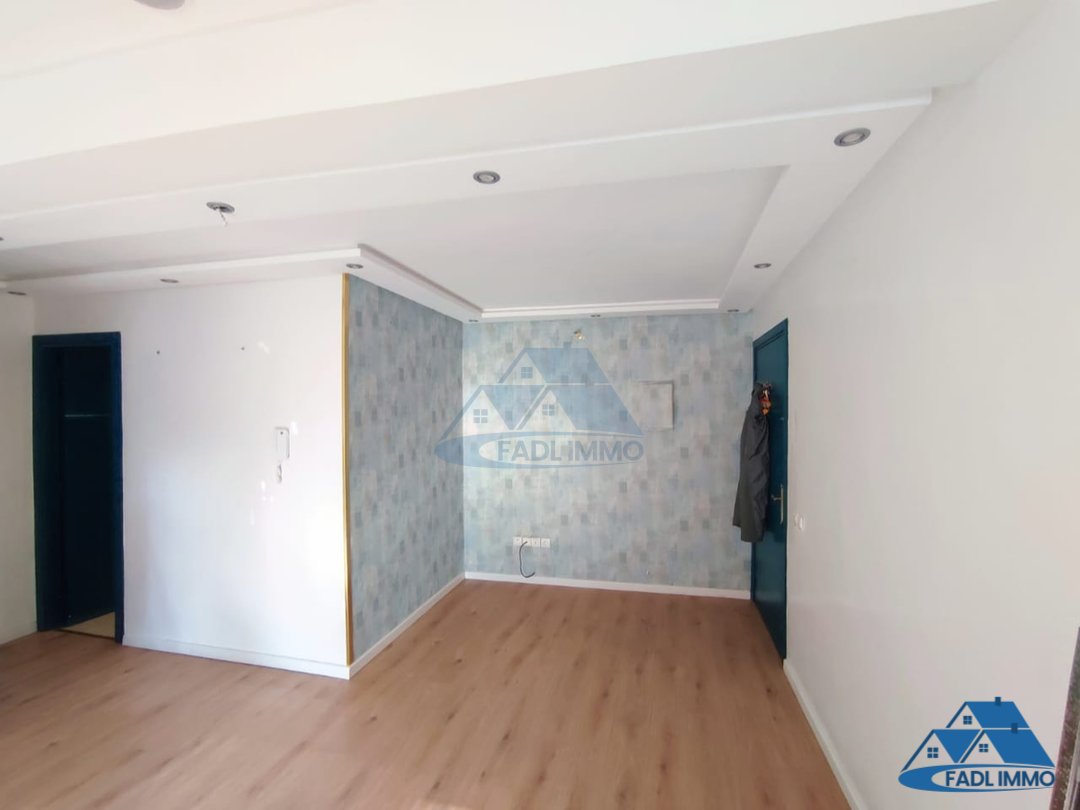 إيجار مكتب واجهة 51م² في الهدادة القنيطرة - Photo 2