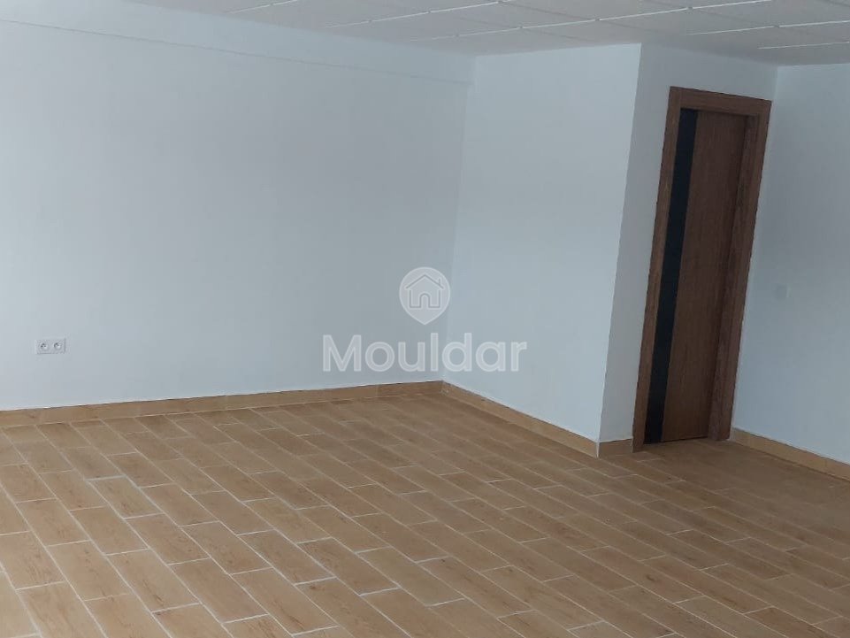 Bureau à louer à Kénitra - El Haddada : 51m², 1er étage - Photo 5
