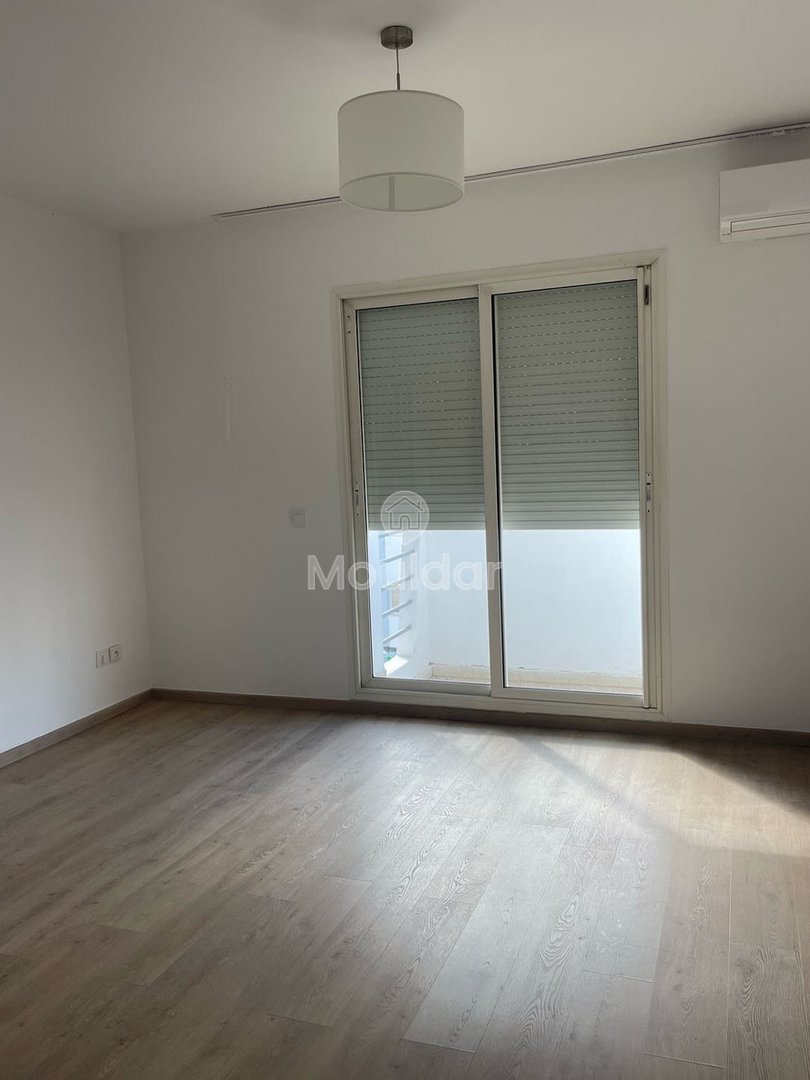 Zu vermieten: Großartiges unmöbliertes Apartment zur Miete in Racine, Casablanca - 160m² - Photo 2