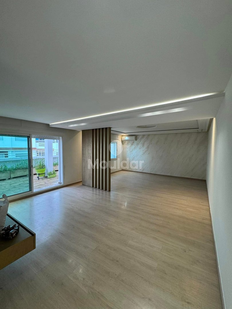 Apartment for Rent: 3 Bedrooms in Tangier - Breathtaking View - Photo 2