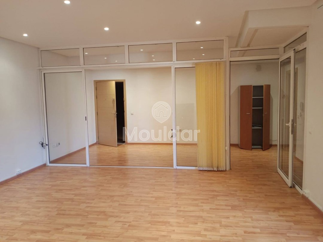 مكتب للإيجار في مركز الدار البيضاء - 79م² للاكتشاف - Photo 1