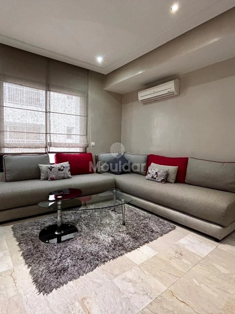 In Affitto: Grazioso Appartamento di 56 m² a Maarif, Casablanca - Photo 2