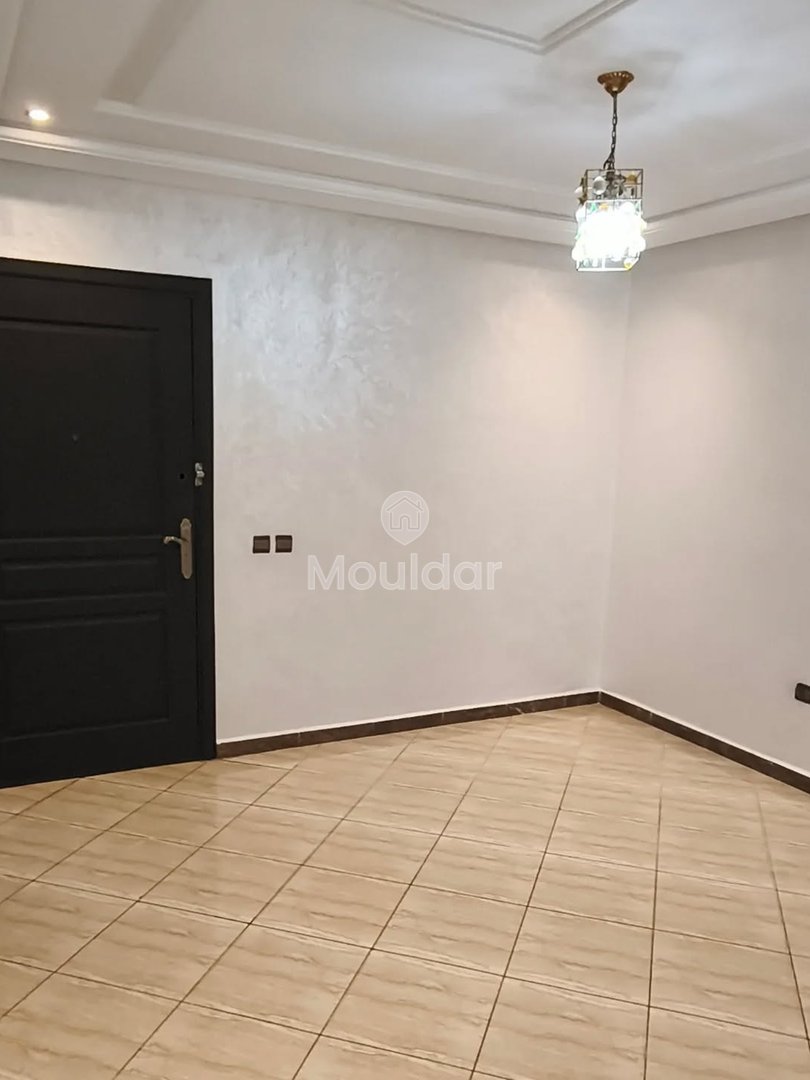 Apartamento en Alquiler: 3 Habitaciones en el Centro de Kénitra - Photo 3