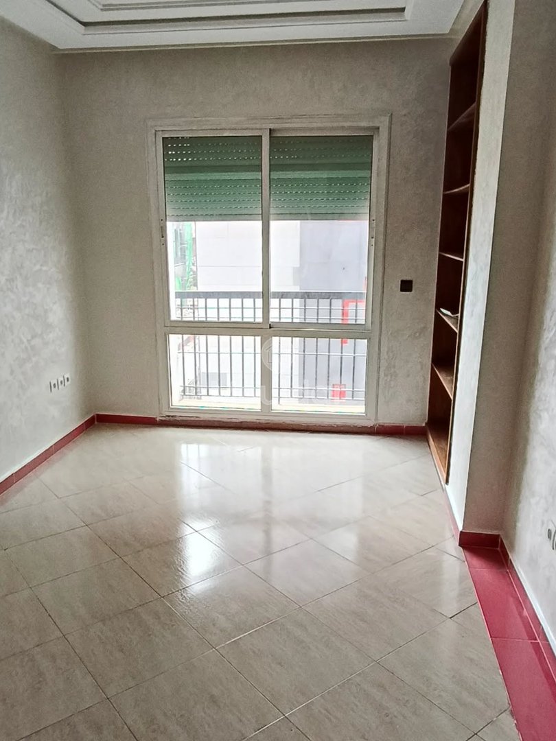 Apartamento en Alquiler: 3 Habitaciones en el Centro de Kénitra - Photo 5