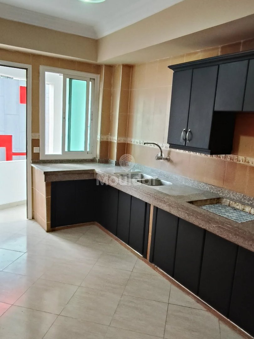 Apartamento en Alquiler: 3 Habitaciones en el Centro de Kénitra - Photo 10