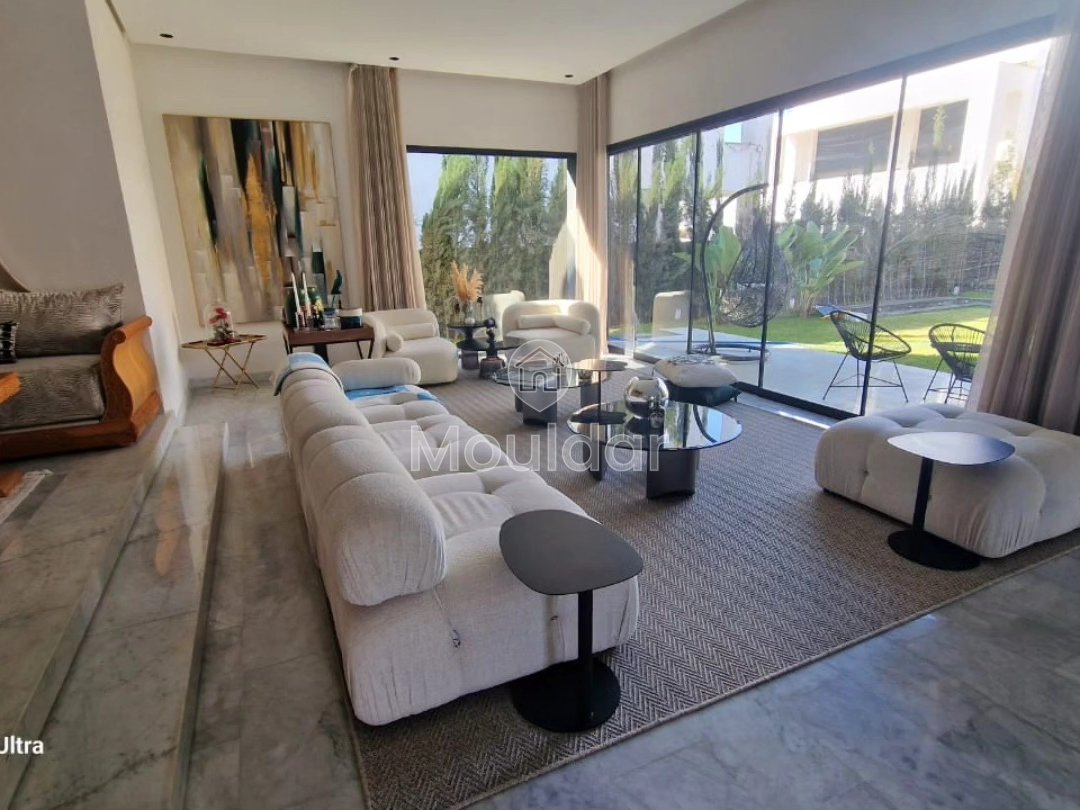 Casablanca'da satılık geniş bir villa: 4 şık yatak odası - Photo 1